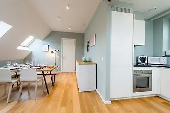 Smartflats - Central Antwerp 4*,